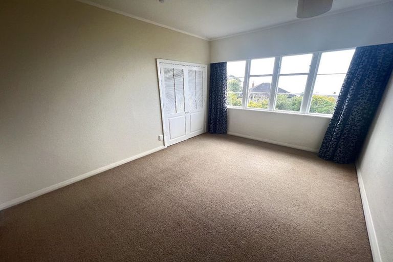 Photo of property in 16 Benares Street, Khandallah, Wellington, 6035