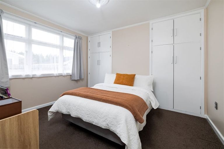 Photo of property in 1/375 Yaldhurst Road, Russley, Christchurch, 8042