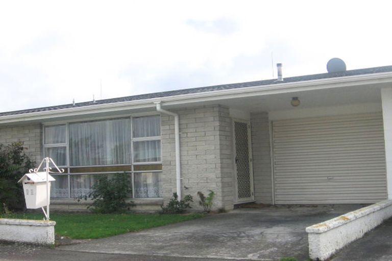 Photo of property in 93 Chelwood Street, Takaro, Palmerston North, 4412