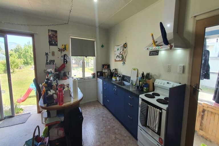 Photo of property in 10 Belt Street, Waimate, 7924