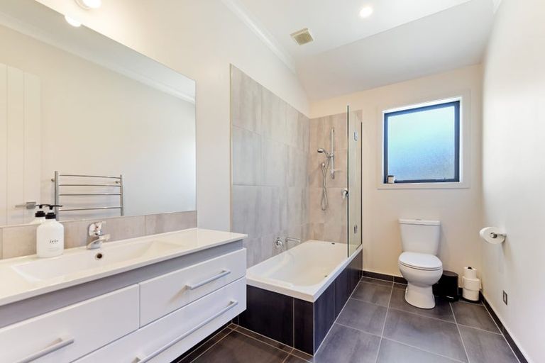 Photo of property in 28 Sanderlane Drive, Motueka, 7120