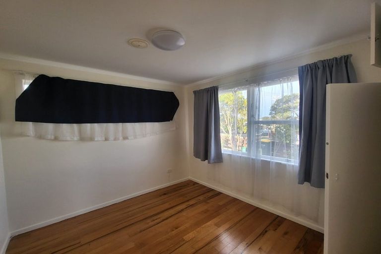 Photo of property in 29 Sycamore Drive, Sunnynook, Auckland, 0620