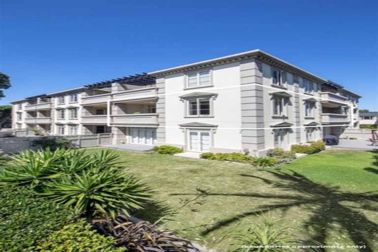 Photo of property in The Georgian, 7/8 Sidmouth Street, Mairangi Bay, Auckland, 0630