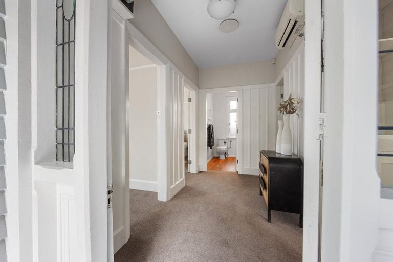 Photo of property in 1/166 Main Road, Redcliffs, Christchurch, 8081