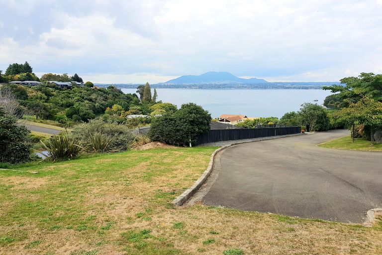 Photo of property in 7 Denmar Rise, Acacia Bay, Taupo, 3330