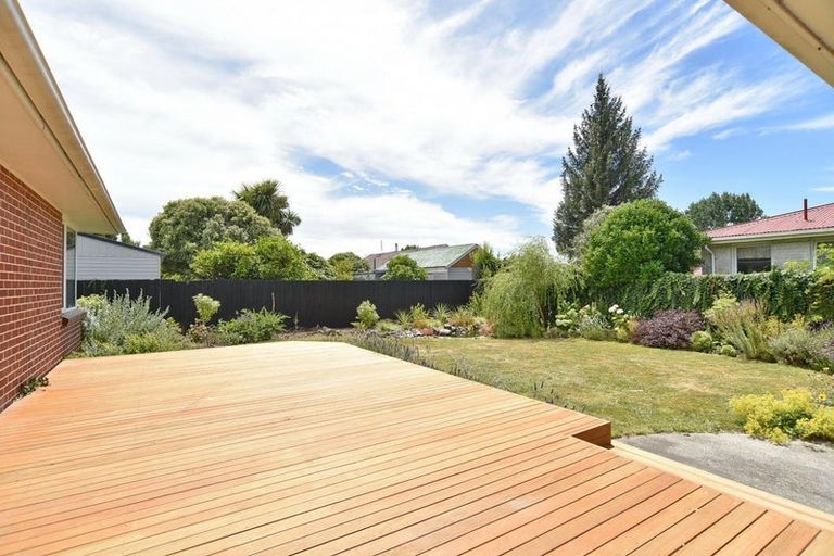 Photo of property in 25 Fairmont Place, Hornby, Christchurch, 8042