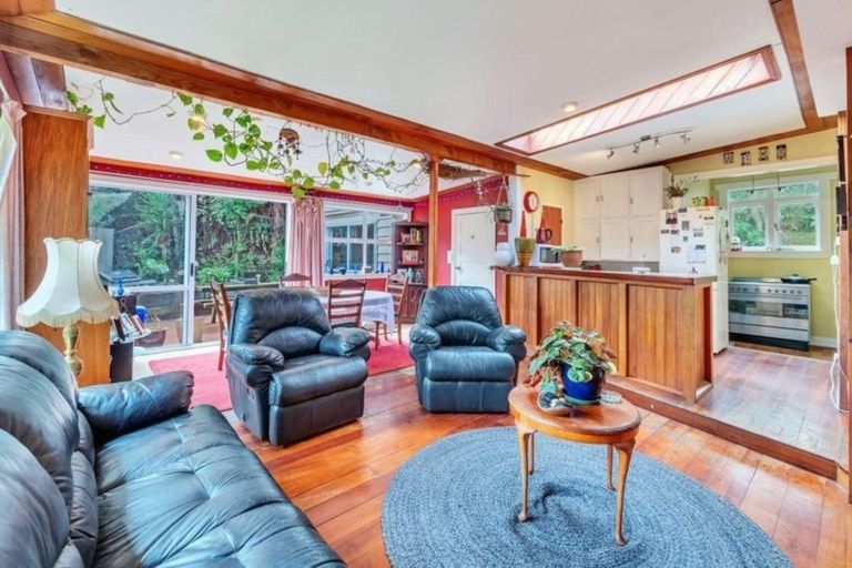 Photo of property in 63 Te Henga Road, Waitakere, Auckland, 0781