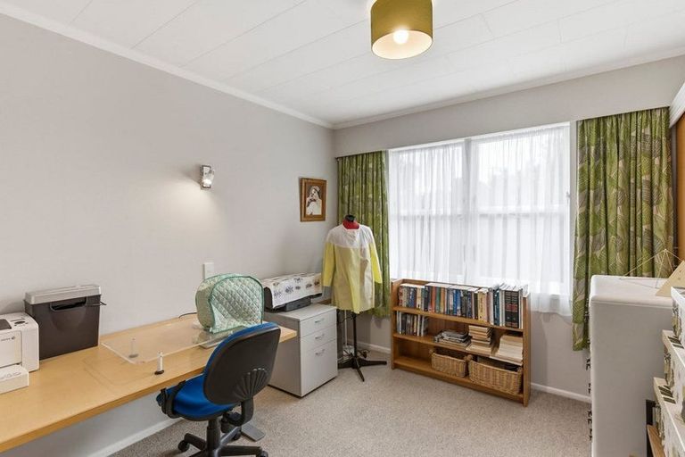 Photo of property in 44 Tui Road, Raumati Beach, Paraparaumu, 5032