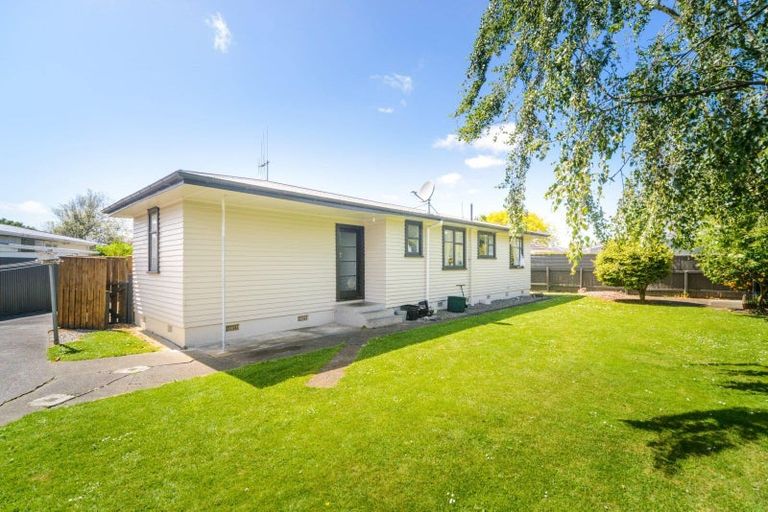 Photo of property in 10 Lewis Place, Highbury, Palmerston North, 4412