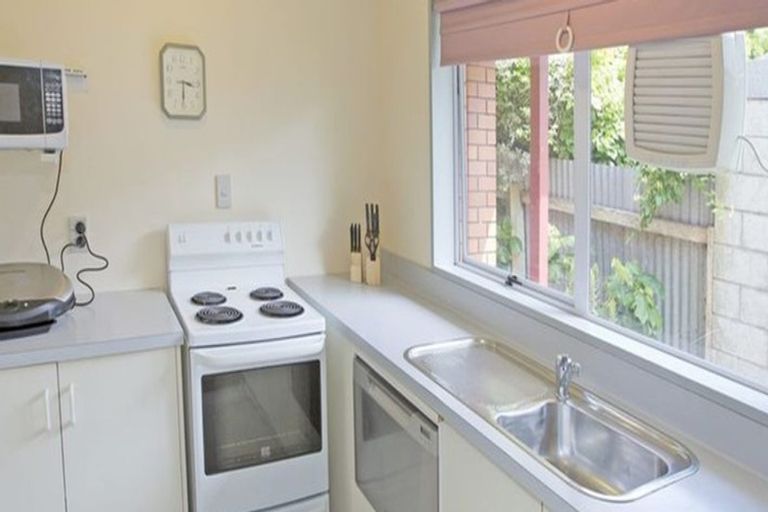 Photo of property in 2/466 Church Street, Palmerston North, 4410