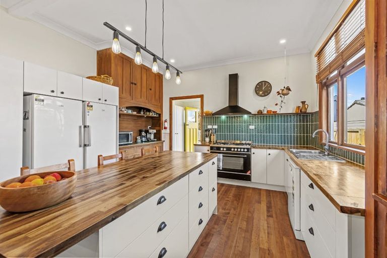 Photo of property in 5 Ropley Street, Amberley, 7410