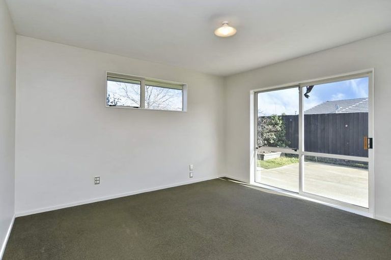 Photo of property in 39 Welsford Street, Woodend, 7610