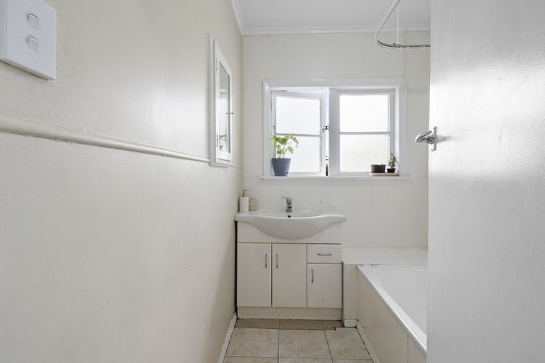 Photo of property in 115 Rugby Street, Awapuni, Palmerston North, 4412