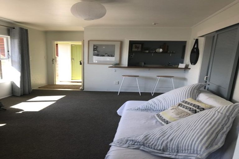 Photo of property in 2/328 Lake Road, Hauraki, Auckland, 0622