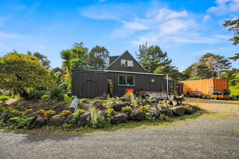 Photo of property in 50 Crown Hill Road, Paeroa, 3674