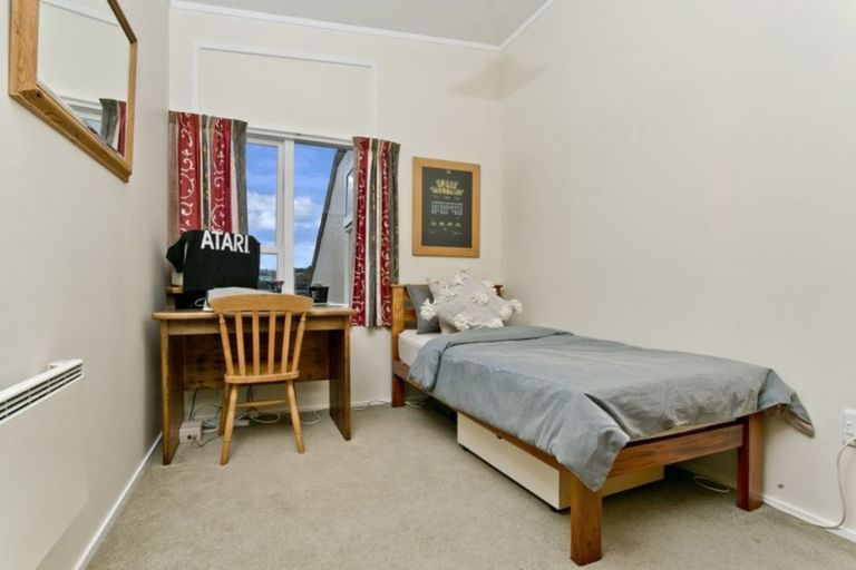 Photo of property in 25 Galaxy Drive, Mairangi Bay, Auckland, 0630