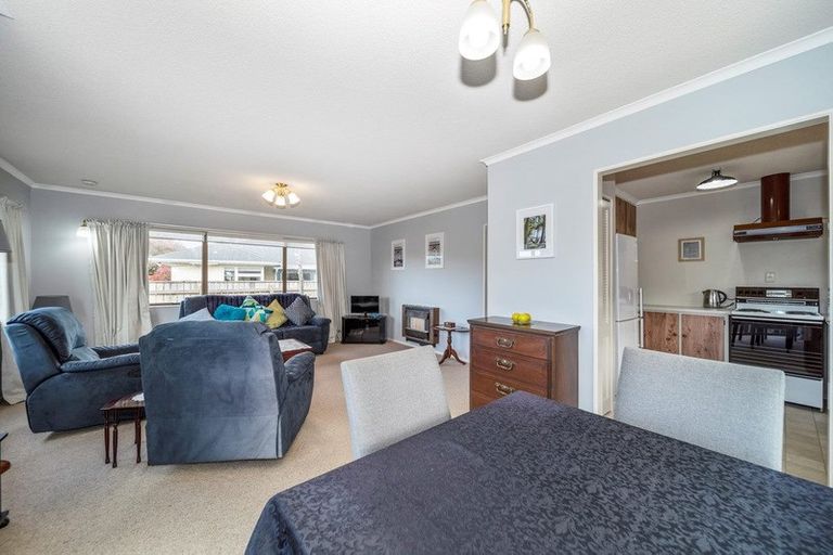 Photo of property in 98b Govett Avenue, Frankleigh Park, New Plymouth, 4310