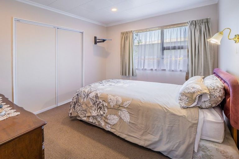 Photo of property in 33f Sanders Avenue, Westown, New Plymouth, 4310