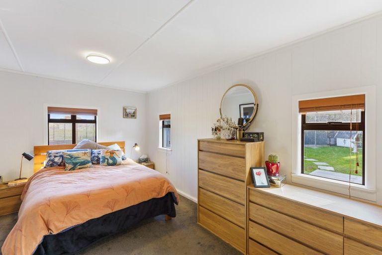 Photo of property in 17 Old Coach Road South, Otaki Beach, Otaki, 5512