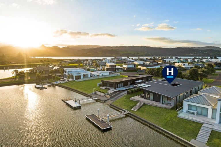 Photo of property in 110 Motu Iti, Pauanui, Hikuai, 3579