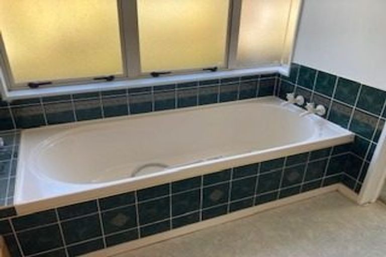 Photo of property in 6 Kimiora Close, Fairview Downs, Hamilton, 3214