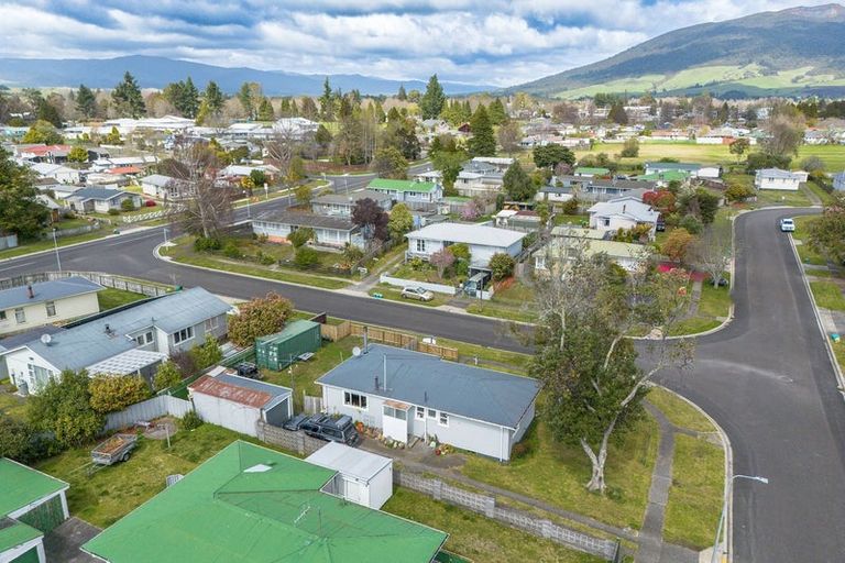 Photo of property in 6 Rangipoia Place, Turangi, 3334