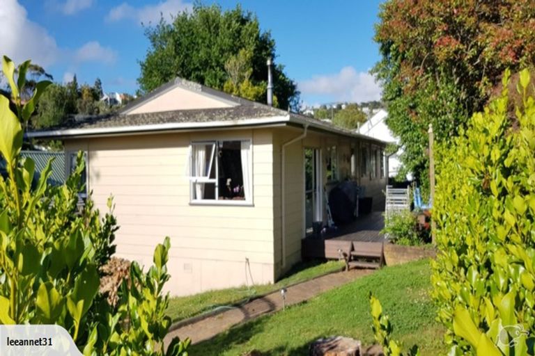 Photo of property in 15 Tallington Crescent, Torbay, Auckland, 0630