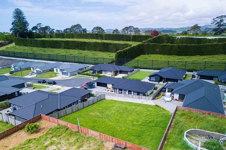Photo of property in 48 Sharman Place, Pyes Pa, Tauranga, 3112