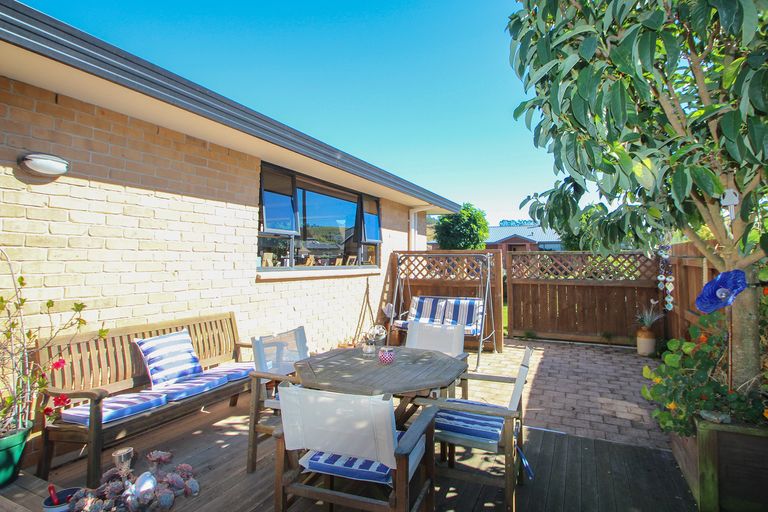 Photo of property in 12 Berkley Place, Oamaru North, Oamaru, 9400