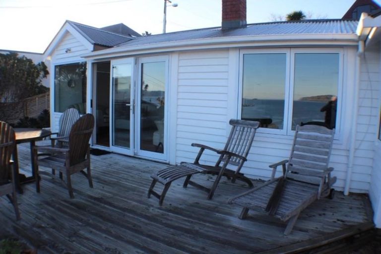 Photo of property in 6 Church Lane, Point Howard, Lower Hutt, 5013