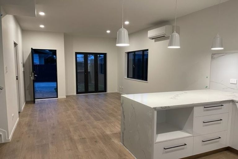 Photo of property in 20e South Street, Papakura, 2110