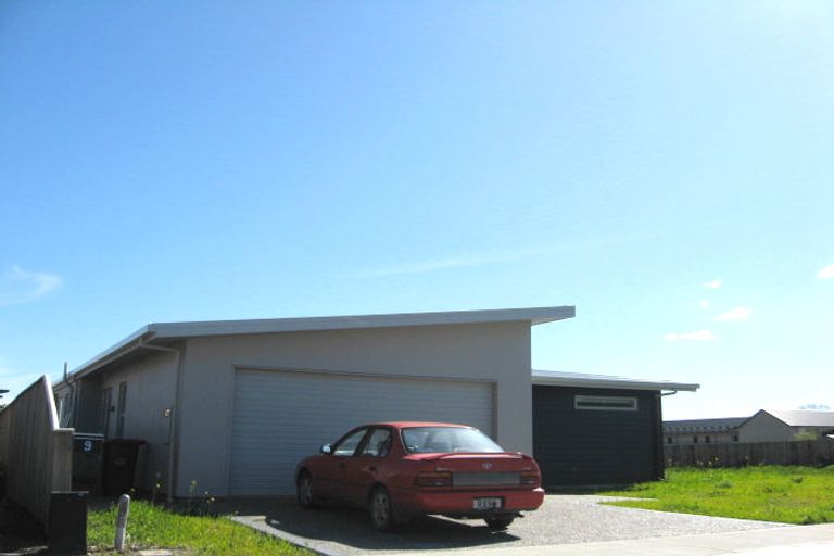 Photo of property in 9 Cambelldon Crescent, Stoke, Nelson, 7011