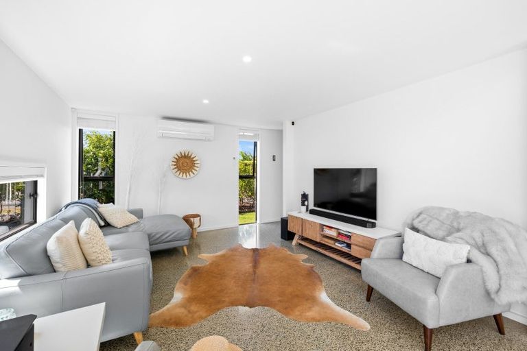Photo of property in 5 Citrus Place, Mangawhai, 0505