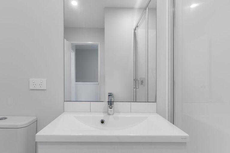 Photo of property in 6/51 Wharf Road, Te Atatu Peninsula, Auckland, 0610