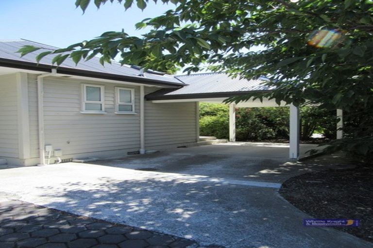 Photo of property in 1 Piko Crescent, Riccarton, Christchurch, 8041