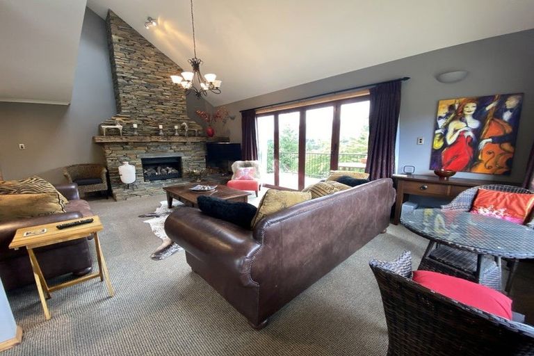 Photo of property in 9 Hillview Place, Wanaka, 9305