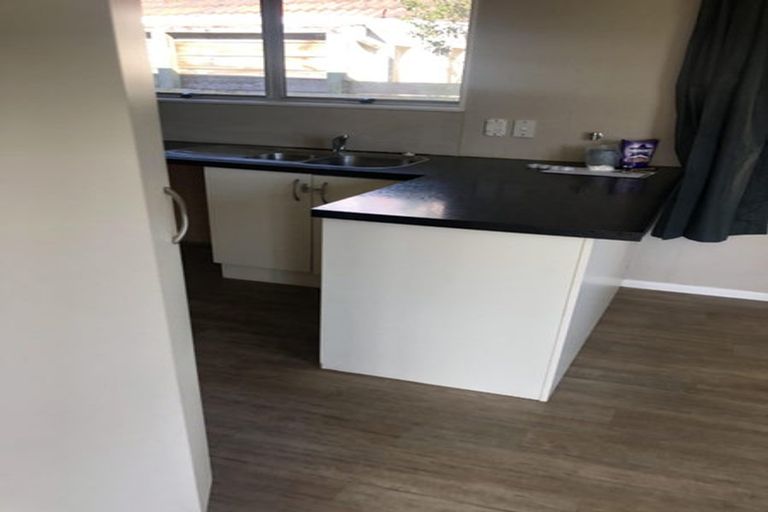 Photo of property in 121 Apollo Parade, Milson, Palmerston North, 4414