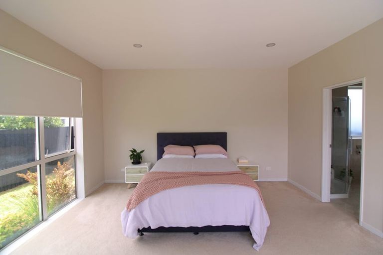 Photo of property in 216 Wainui Road, Silverdale, 0932