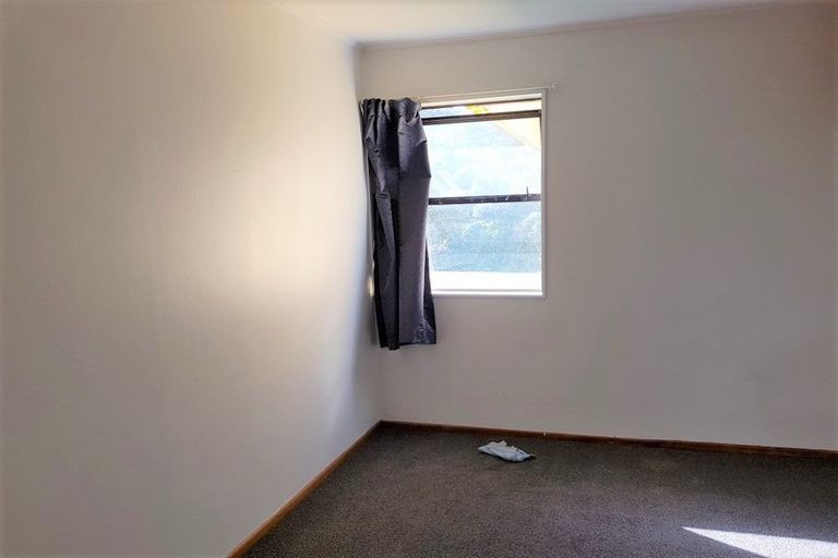 Photo of property in 138 Rangituhi Crescent, Takapuwahia, Porirua, 5022