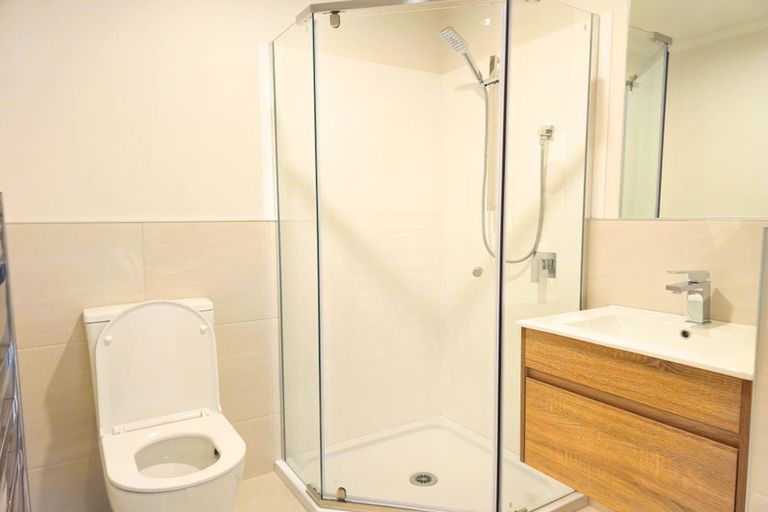 Photo of property in 1/5 Chevis Place, Pakuranga, Auckland, 2010