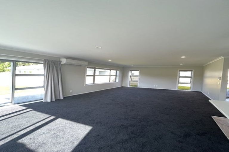 Photo of property in 9 Takapo Grove, Kelson, Lower Hutt, 5010