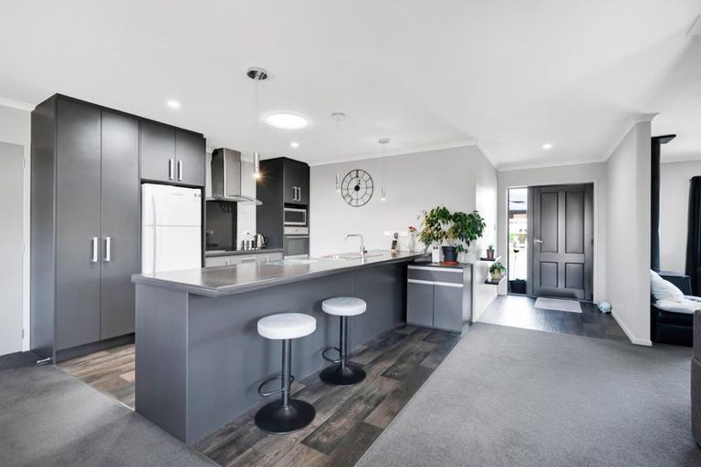 Photo of property in 20a Estate Grove, Inglewood, 4330