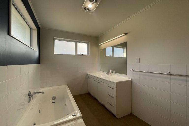 Photo of property in 8 Aaron Court, Paraparaumu Beach, Paraparaumu, 5032