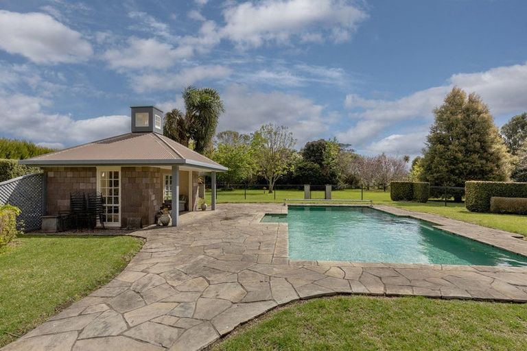 Photo of property in 85 Kayelene Place, Omokoroa, 3114