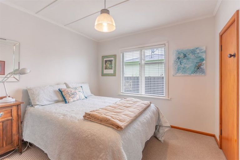 Photo of property in 18 Menin Road, Onekawa, Napier, 4110