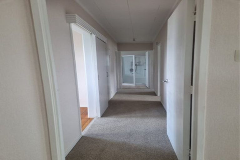 Photo of property in 1/13 Studfall Street, Pakuranga Heights, Auckland, 2010