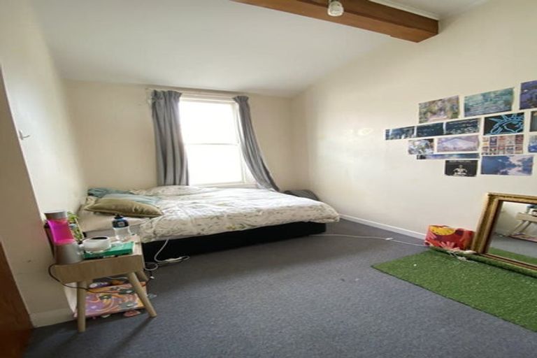Photo of property in 4 Levy Street, Mount Victoria, Wellington, 6011
