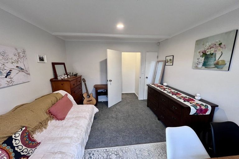 Photo of property in 29 Greenview Lane, Red Beach, 0932