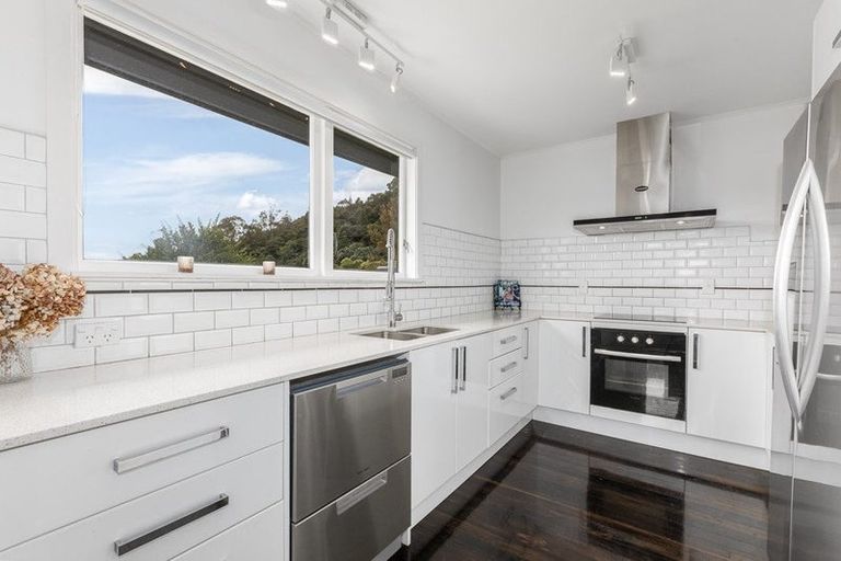 Photo of property in 5 Mission Street, Waterloo, Lower Hutt, 5011