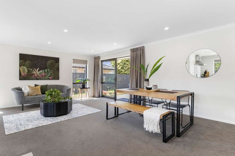 Photo of property in 2 Hawkins Lane, Cambridge, 3434